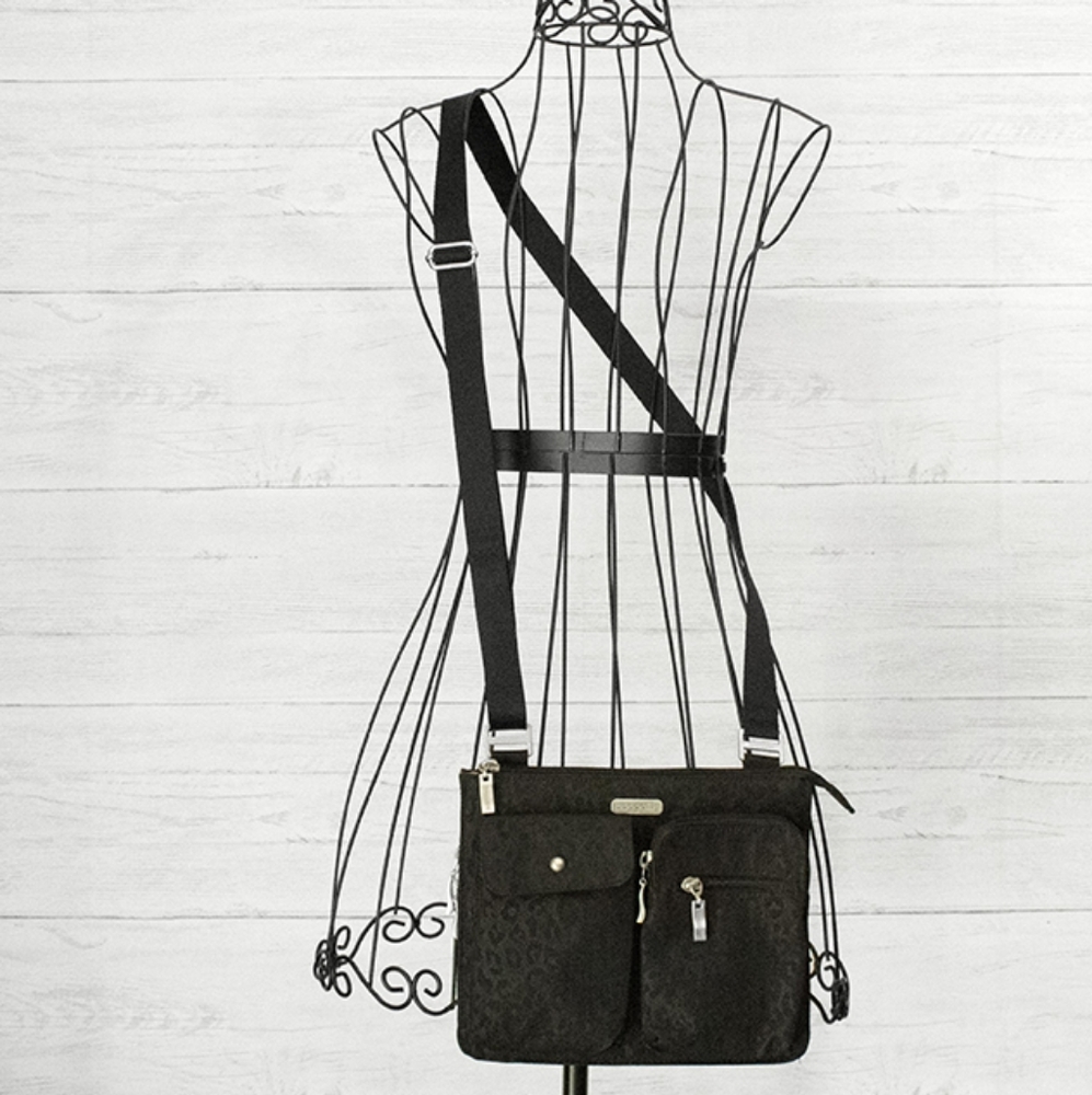 Baggallini Everything Bagg with RFID Wristlet